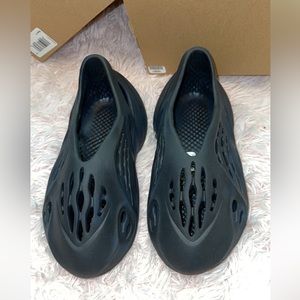 Yeezy Foam runner size five in color mineral brand new